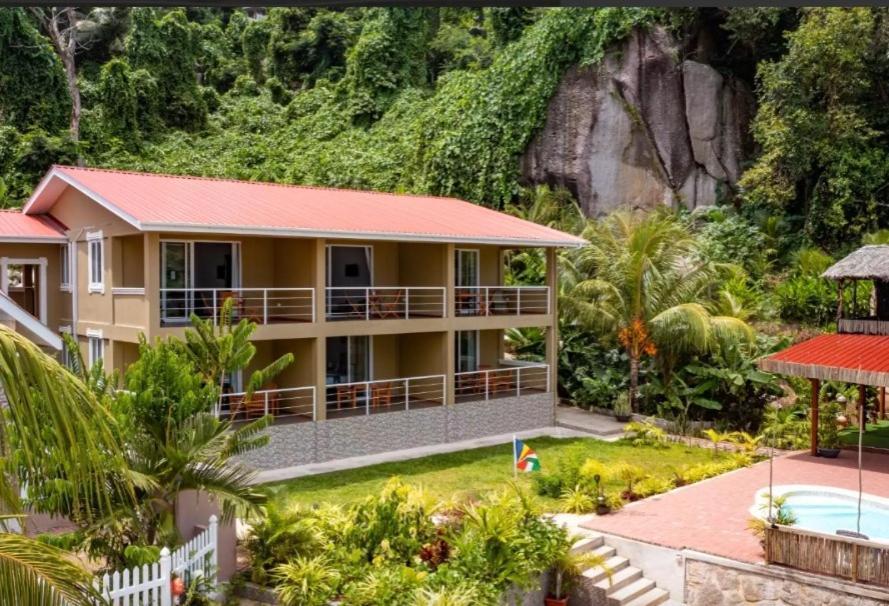 Auguste Holiday Residence Anse Etoile 외부 사진
